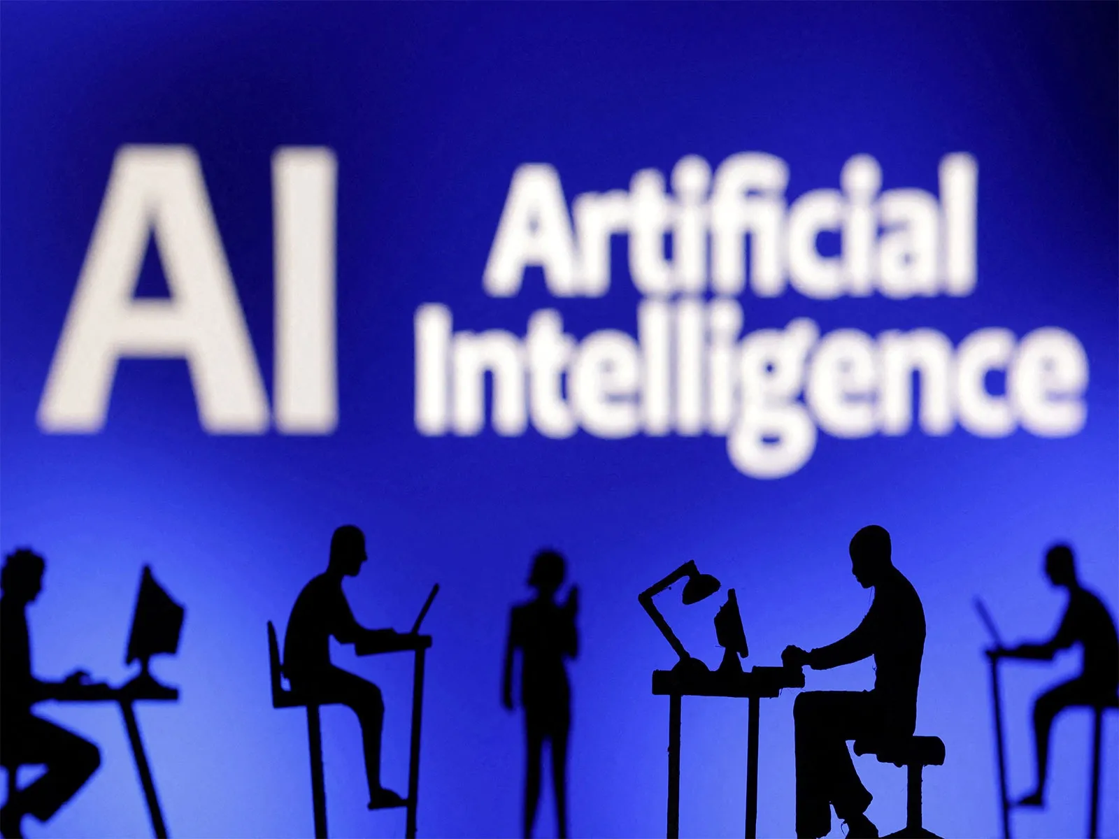 Routine jobs across banking, retail, healthcare and education face highest AI disruption: Goldman Sachs - english.punjabkesari.com